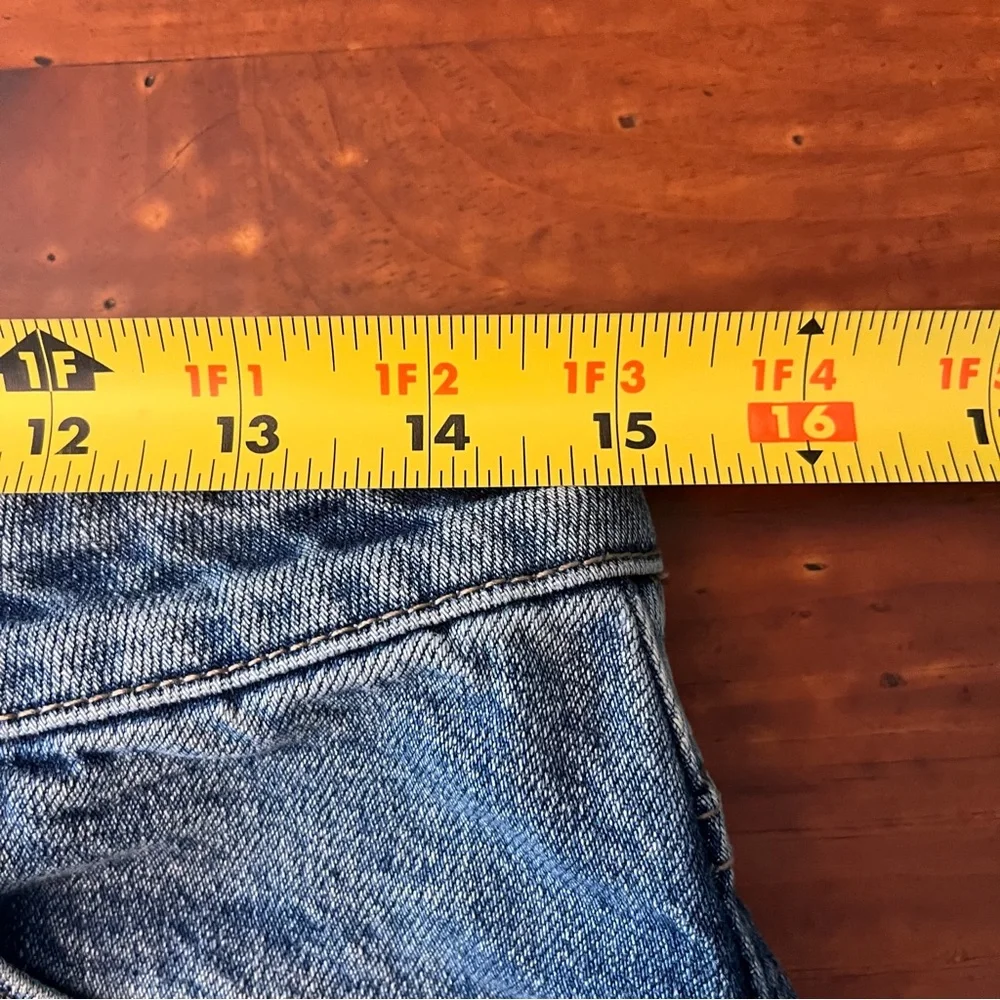 We The Free Size 28 Frayed Edge Zipper Front Denim Jean Skirt